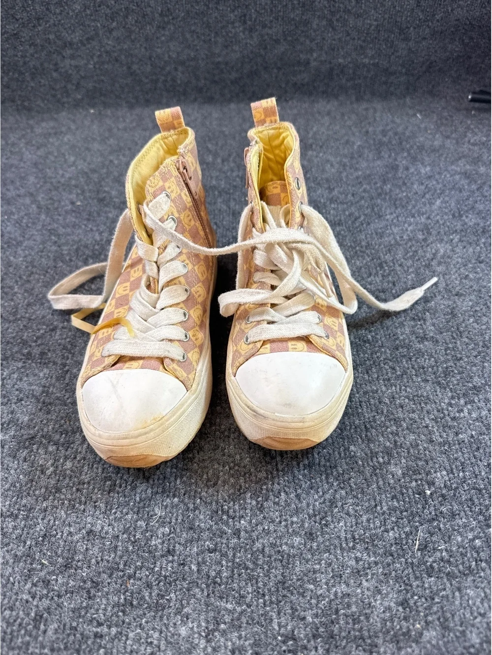 Art Class Kids Size 1 Yellow Pink Checkerboard High Top Sneakers Side Zip Shoes